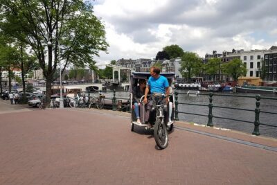 2.5 hours Amsterdam Pedicab Tour - A comfort-first way to see Amsterdam’s center