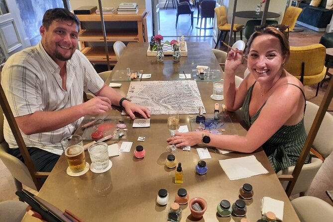 2 Hour Making Rembrandt's Traditional Oil Paints in Amsterdam - 14 natural pigments and linseed oil: the core lesson