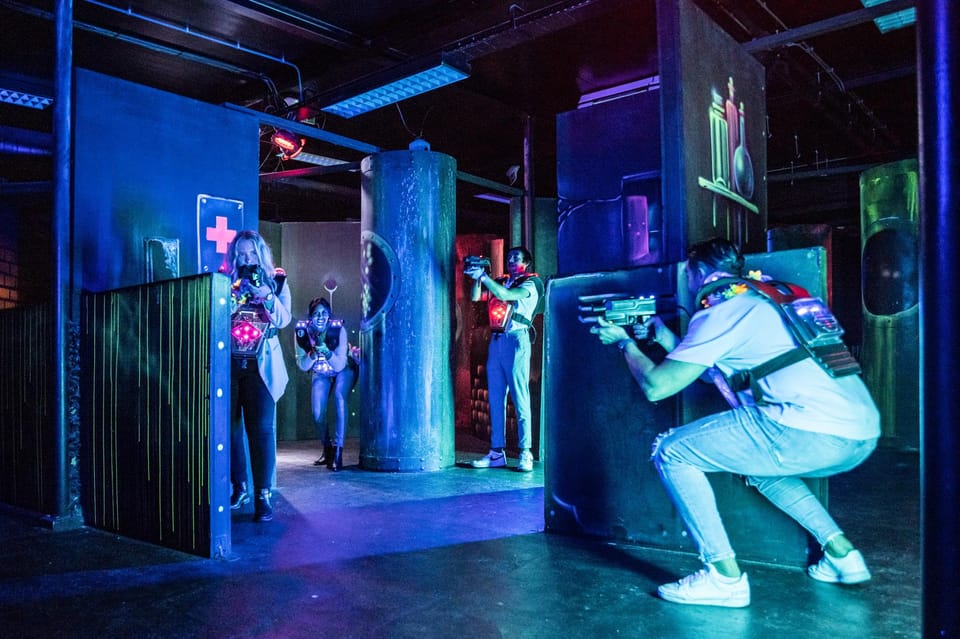 Aloha Amsterdam: Laser Tag Experience - UV lighting and what to wear (seriously)