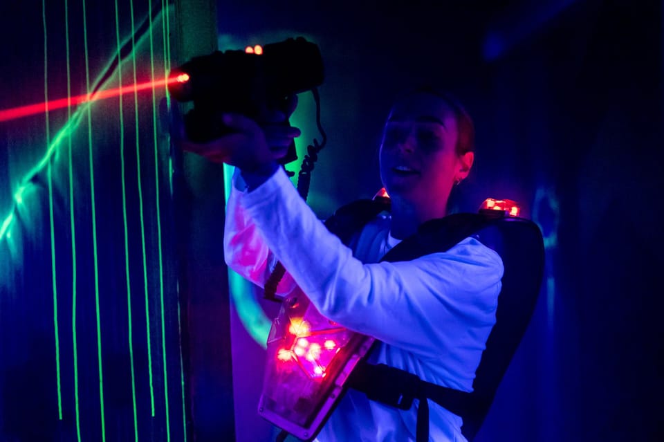 Aloha Amsterdam: Laser Tag Experience - Possible snag: late starts can happen