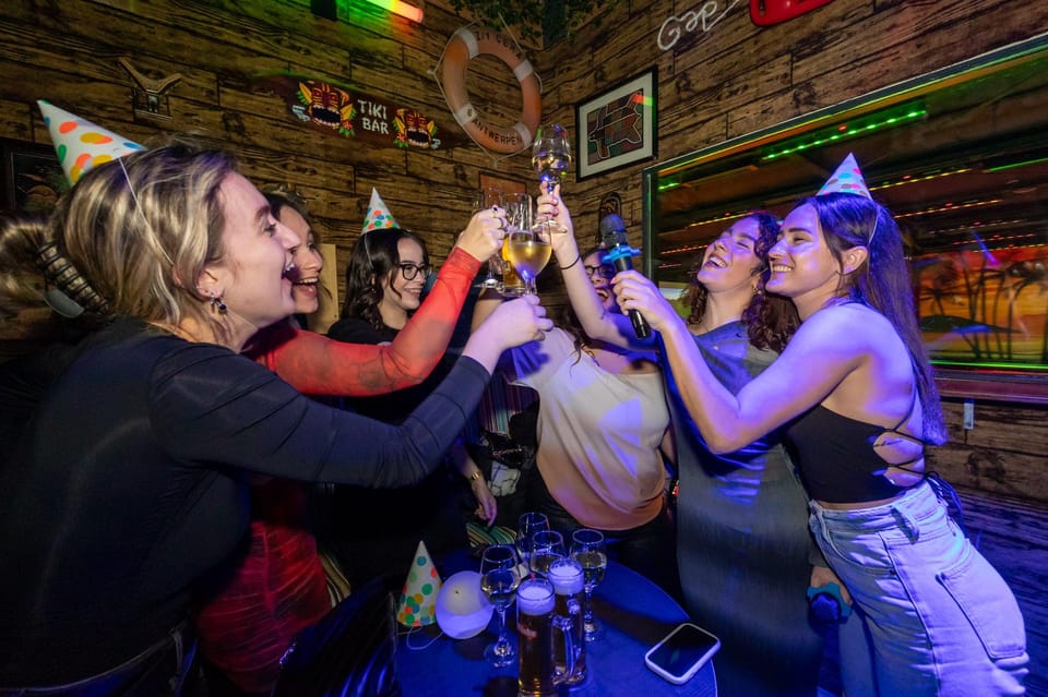 Aloha Amsterdam: Private Karaoke Booth with 20.000 Songs - The 2-Hour Flow: Arrive, Pick Songs, Sing Like It’s Your Job