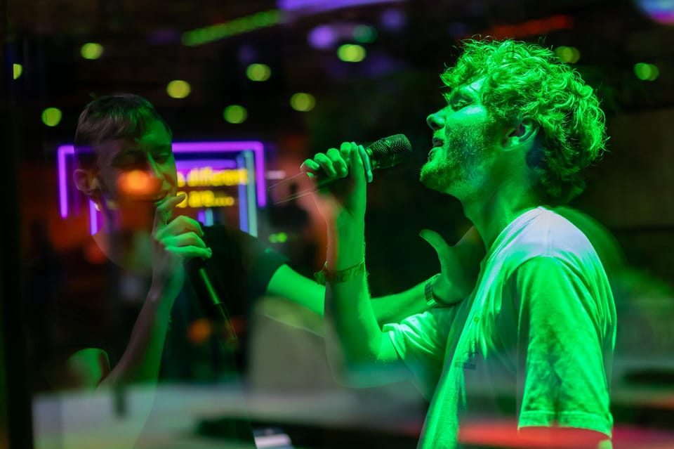 Aloha Amsterdam: Private Karaoke Booth with 20.000 Songs - The Real-Life Pros: Why People Give It High Marks