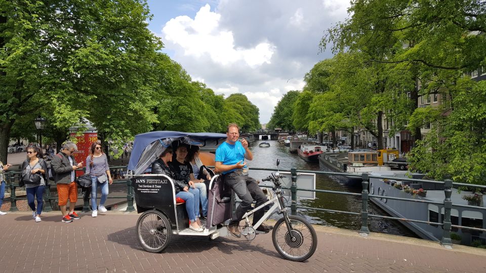 Amsterdam 1-Hour Rickshaw Tour - Getting Started in Central Amsterdam: Pickup That Saves Your Energy