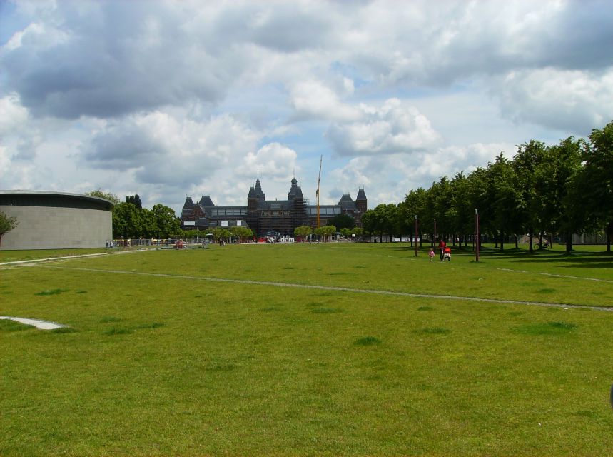 Amsterdam: 2-Hour Sightseeing Tour by Rickshaw - Price and value for a private tour up to two people