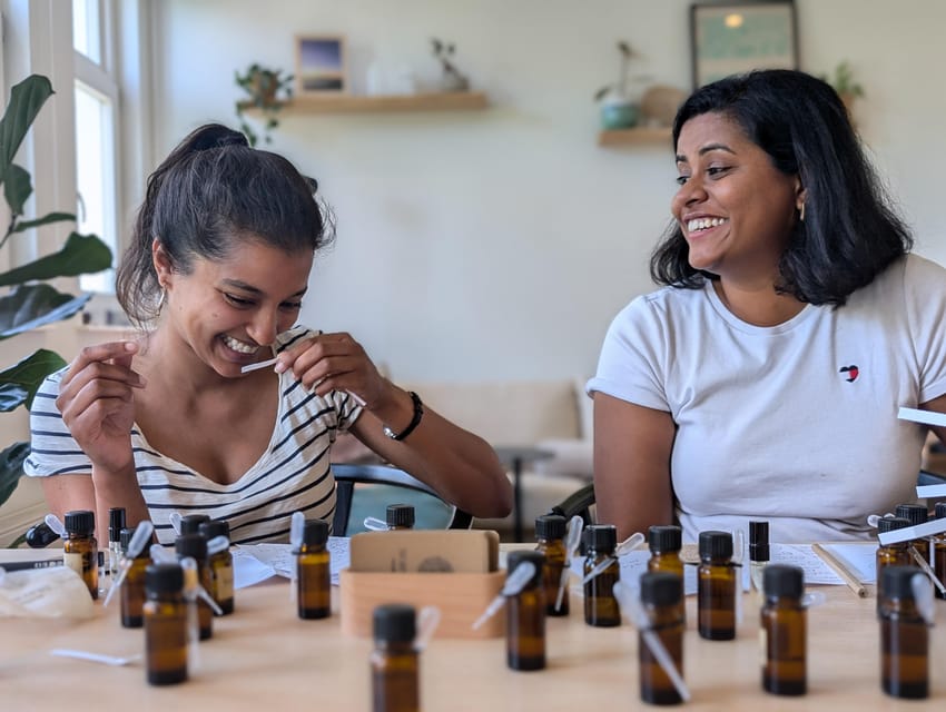 Amsterdam: 3-Hour Mindful Perfume-Making Workshop - Getting started with welcome scents and a grounding meditation