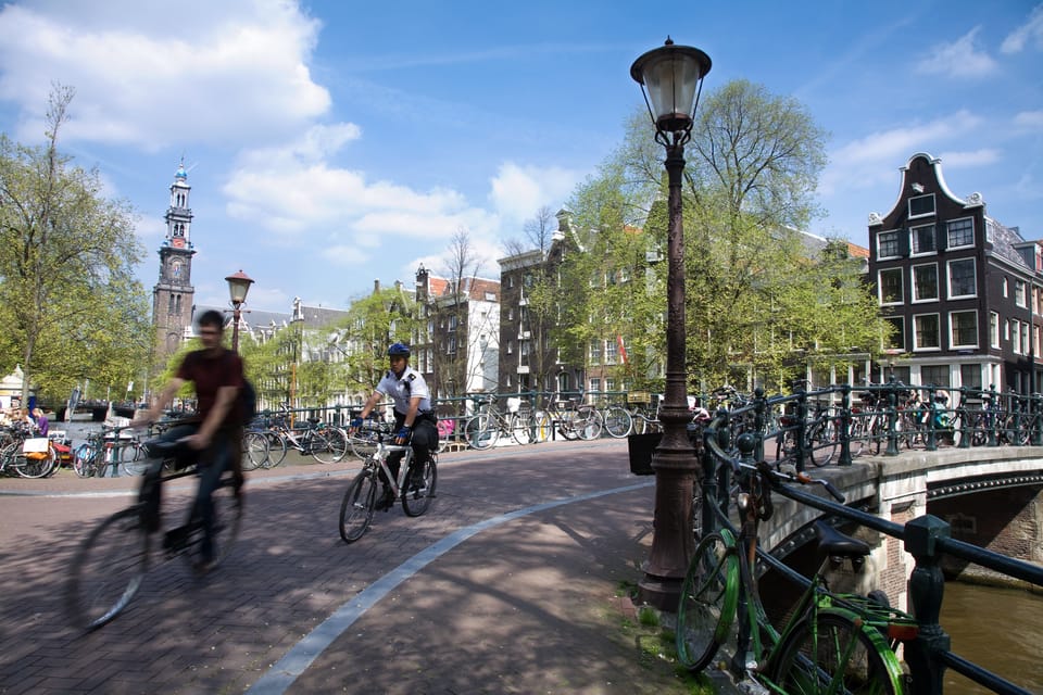 Amsterdam: 3-Hour Private Bike Tour of the City Center - Key highlights you’ll feel quickly