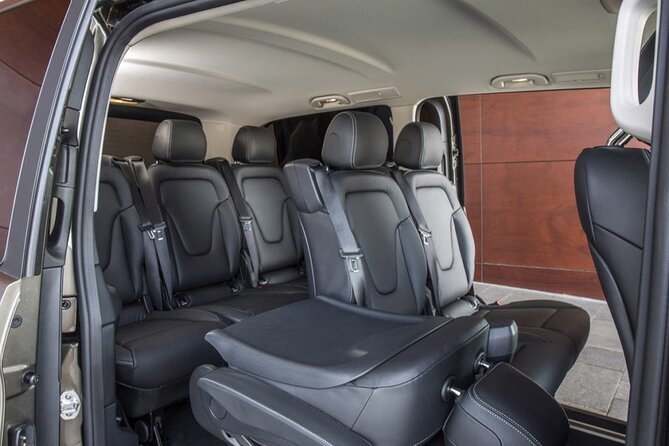 Amsterdam Airport Private Arrival Transfer by Luxury Van - The real win: getting to your Amsterdam door fast