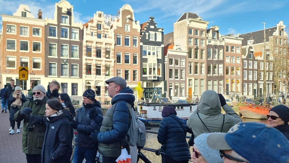 Amsterdam All In One Tour Walking Tour - Two hours in Amsterdam: what this All In One walk really delivers