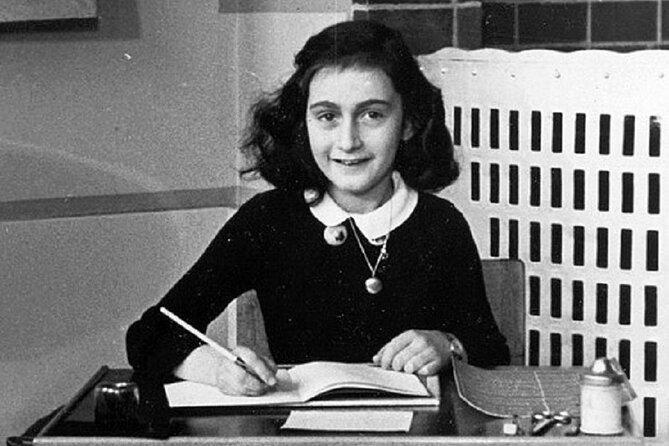 Amsterdam: Anne Frank and World War II Walking Tour (TOP RATED) - Stop 1: Portuguese Synagogue And The Jewish Community Behind The Story