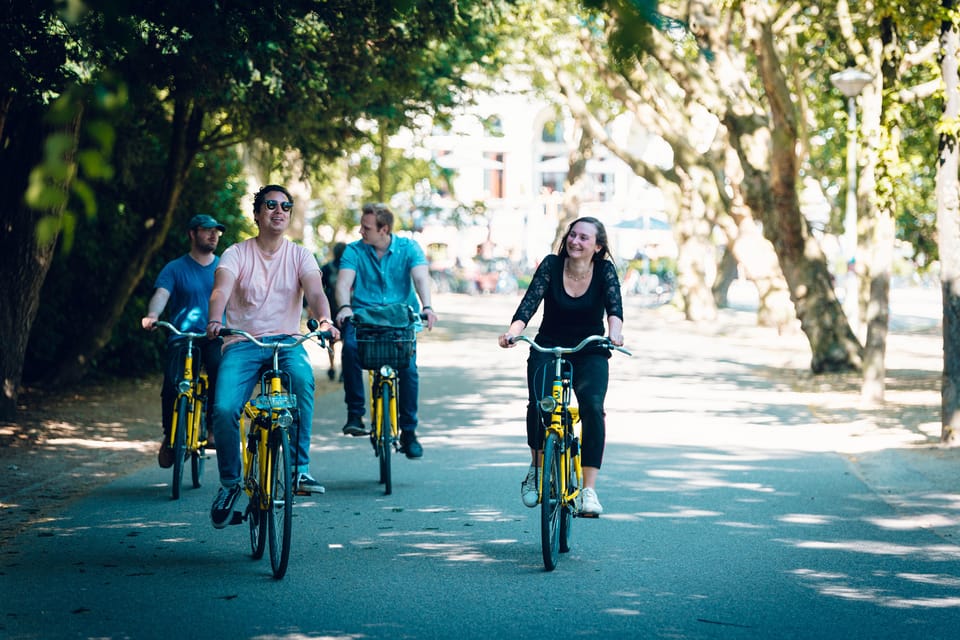 Amsterdam Bike Rental: Central Station & City Center - Bike fit and safety: the details that prevent bad days