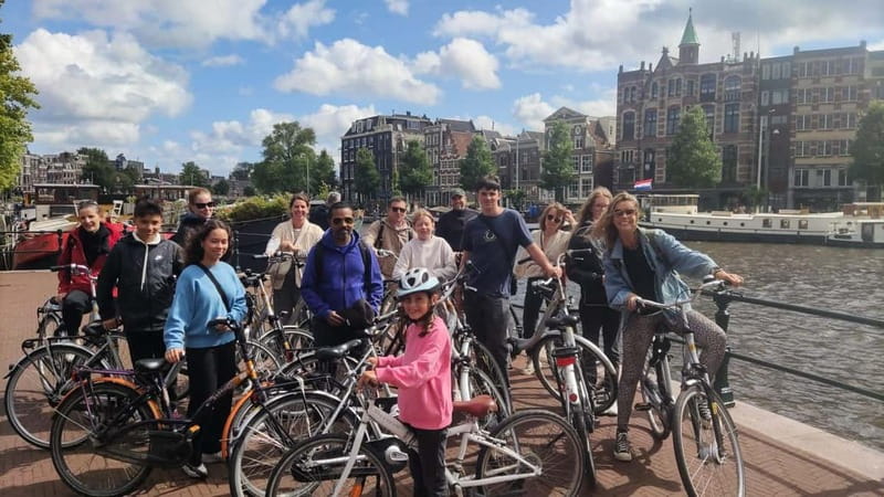 Amsterdam bike tour with a French-speaking guide local! - Anne Frank House area: respectful context while staying outside the ticket lines