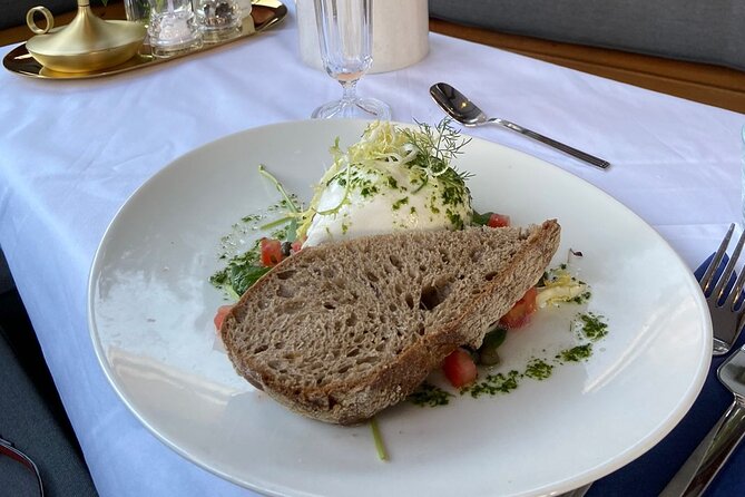 Amsterdam Breakfast Cruise on Private Luxury Boat - The Actual Cruising: From the Amstel to the Canal-Lane Views
