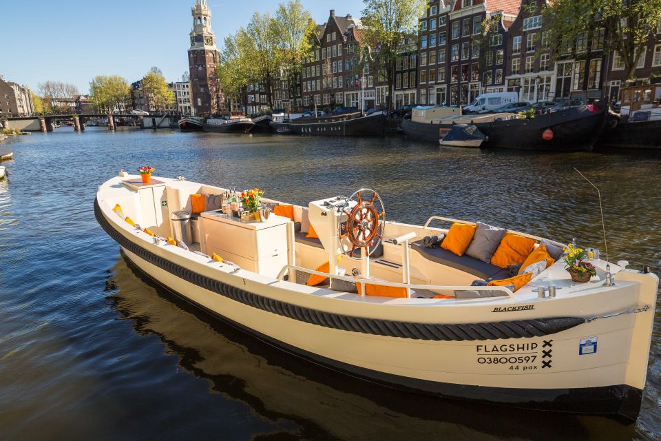 Amsterdam: Canal Belt Private Beer Boat Tour - What Your 90-Minute Canal Ride Actually Feels Like