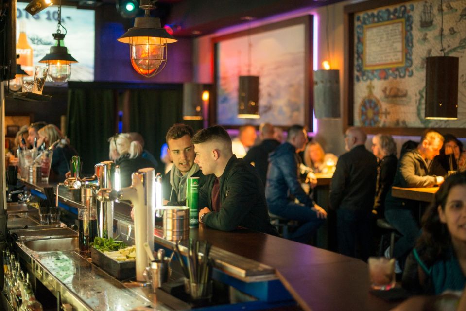 Amsterdam: Canal Cruise and Entrance to Xtracold Icebar - Your 3 Included Drinks: Decide What to Order