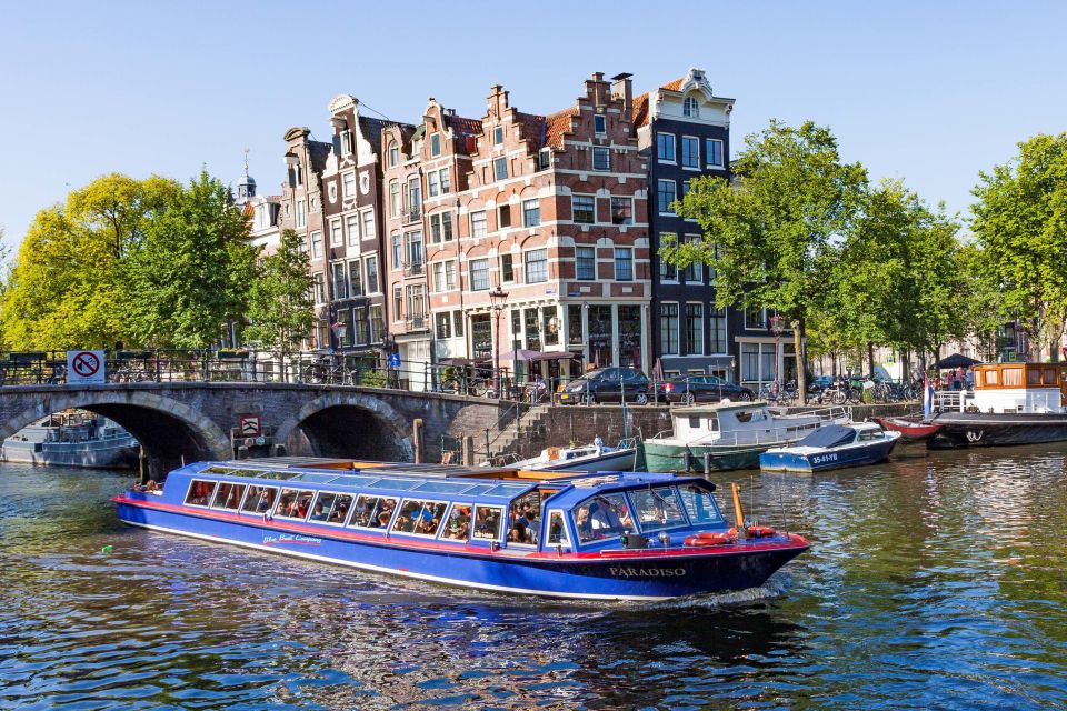 Amsterdam: Canal Cruise and Jewish Cultural Quarter Tickets - Portuguese Synagogue: The Courtyard Calm and 17th-Century Presence