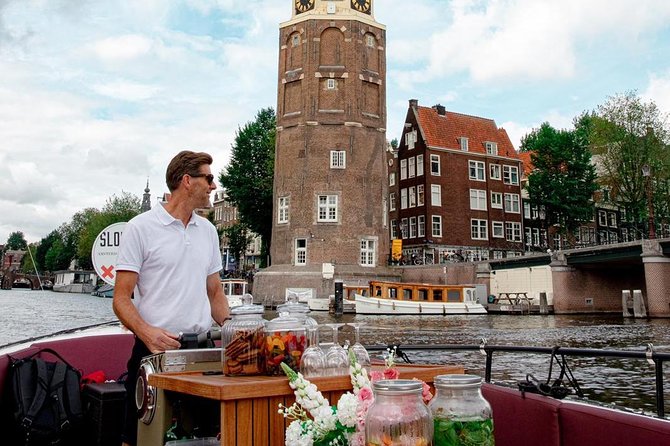 Amsterdam canal cruise in open boat – Guided tour - Drinks on board: what “available” means for your budget