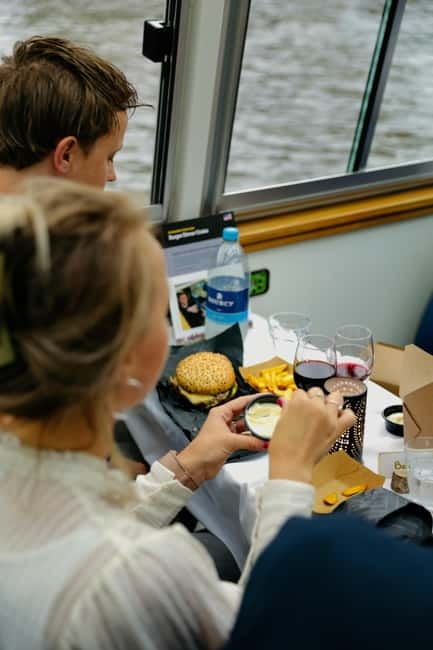 Amsterdam canal cruise with culinary burger or cheese & wine - The canal route: what you’ll see from the water