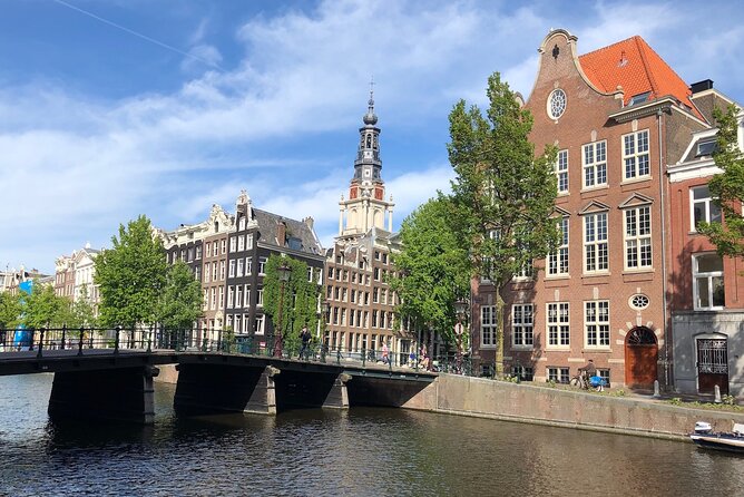 Amsterdam Canal Cruise with German Guide and unlimited drinks - A 1-Hour Gracht Cruise From Oosterdokskade: What You’re Actually Buying