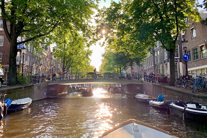 Amsterdam Canal Cruise with German Guide and unlimited drinks - Who This Cruise Fits Best (And Who Might Want a Different Vibe)