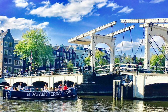Amsterdam Canal Cruise with Open Bar - Central Station - Meeting at Central Station and Getting On the Electric Boat