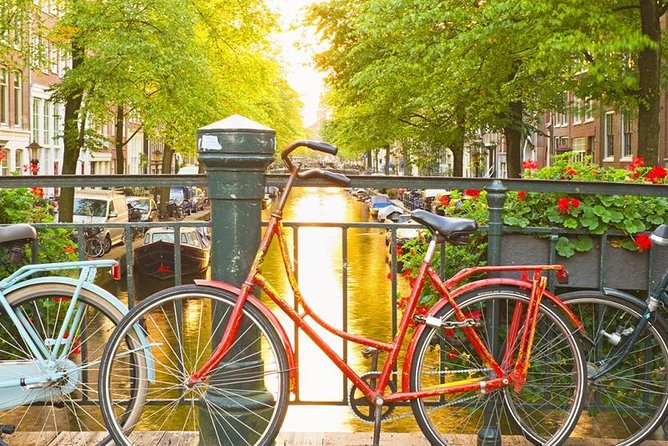 Amsterdam City Center & History - Exclusive Guided Walking Tour - Key things that make this tour worth your time