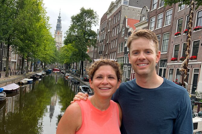Amsterdam city center run tour - Stop 5: The Jordaan for gable stones and street-level Amsterdam