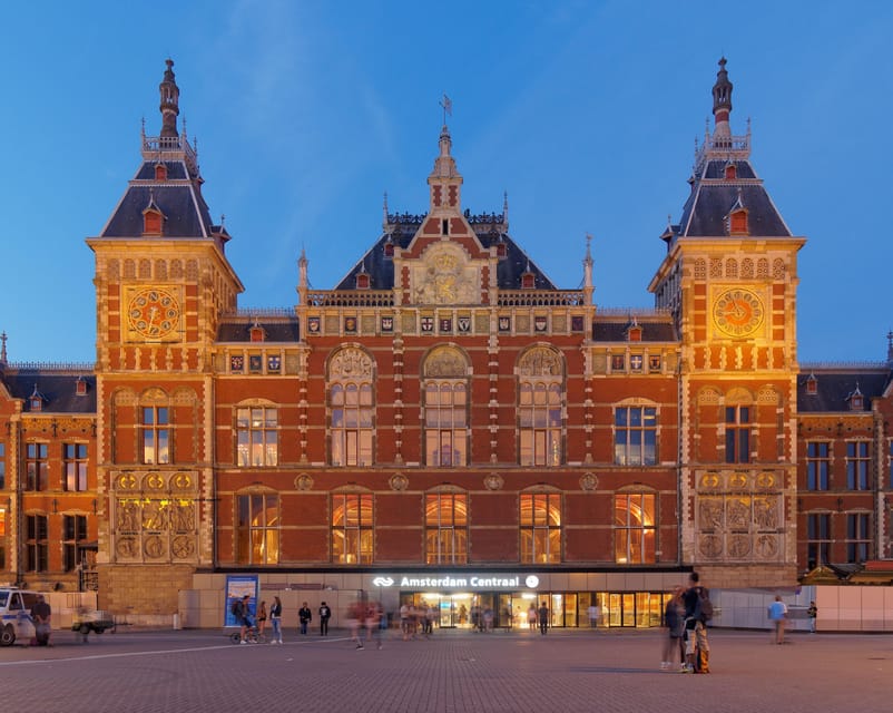 Amsterdam: City Highlights Walking Tour - Henri Willig cheese shop: the 20-cheese tasting moment that anchors the day