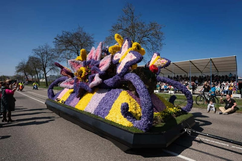 Amsterdam: Day Trip to Flower Parade & Keukenhof on April 18 - Should you book this tour?