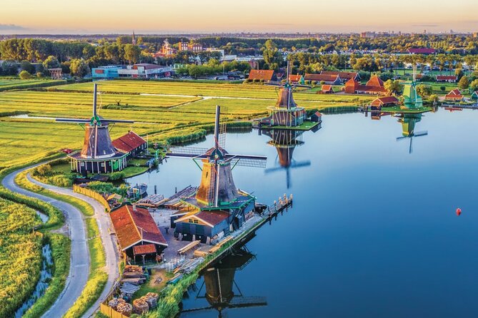 Amsterdam: Day Trip to Keukenhof & Zaanse Schans Windmills - What kind of traveler will love this trip?