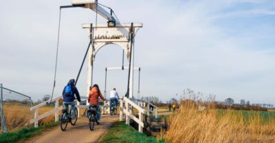 Amsterdam: Dutch Countryside E-Bike with Cheese & Clogs - Electric assist + polder roads: what the 4-hour ride actually feels like