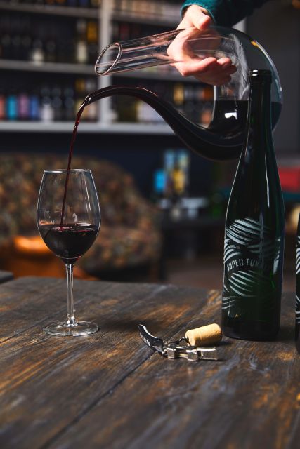 Amsterdam: Dutch Wine Tasting with Sommelier - How the sommelier makes Dutch wine make sense