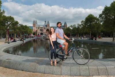 Amsterdam: E-Bike Sightseeing Tour - Meeting at Oosterdoksstraat 106: easy access, simple start