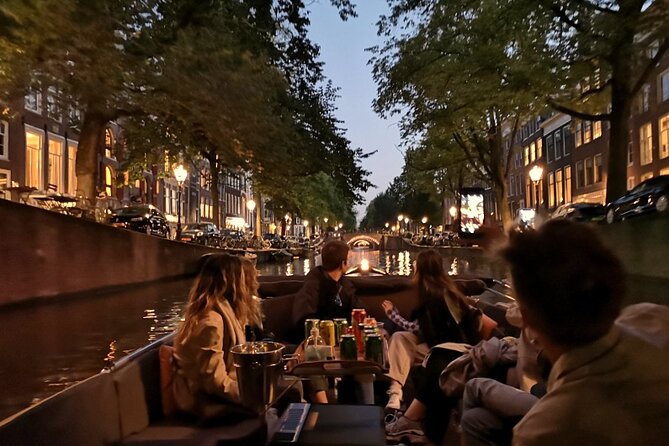 Amsterdam Evening Cruise in Small Group - Jordaan canals and the Seven Bridges view from Reguliersgracht