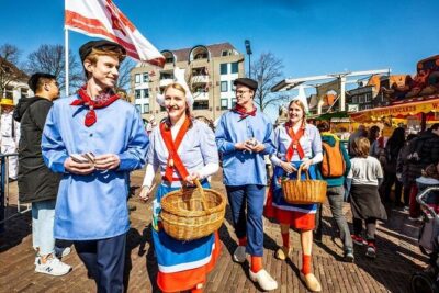 Amsterdam: Experience Edam, a Cheese Tasting, and a Windmill - Edam Cheese Village Stop: Sampling, Stories, and Village Photos