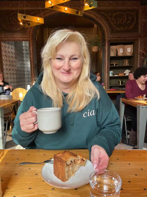 Amsterdam: Food Walking Tour - Ending at Dam Square: History and Cultural Building Context