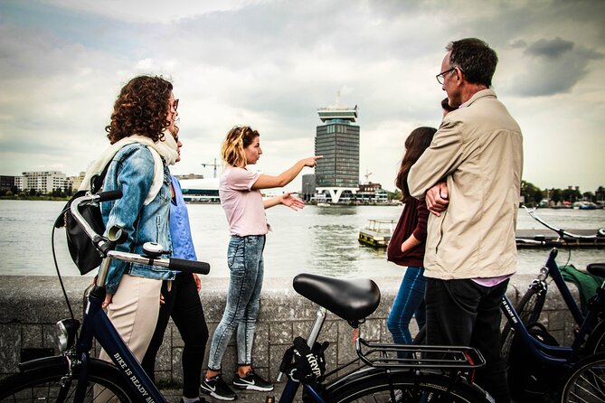 Amsterdam full day tour: Walking, Biking and Cruising - After the Bikes: The 45-Minute Breather Before the Canals