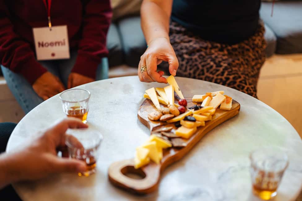 Amsterdam: Guided Cultural Food Tour in German or English - Before you go: language, group size, and what to pack