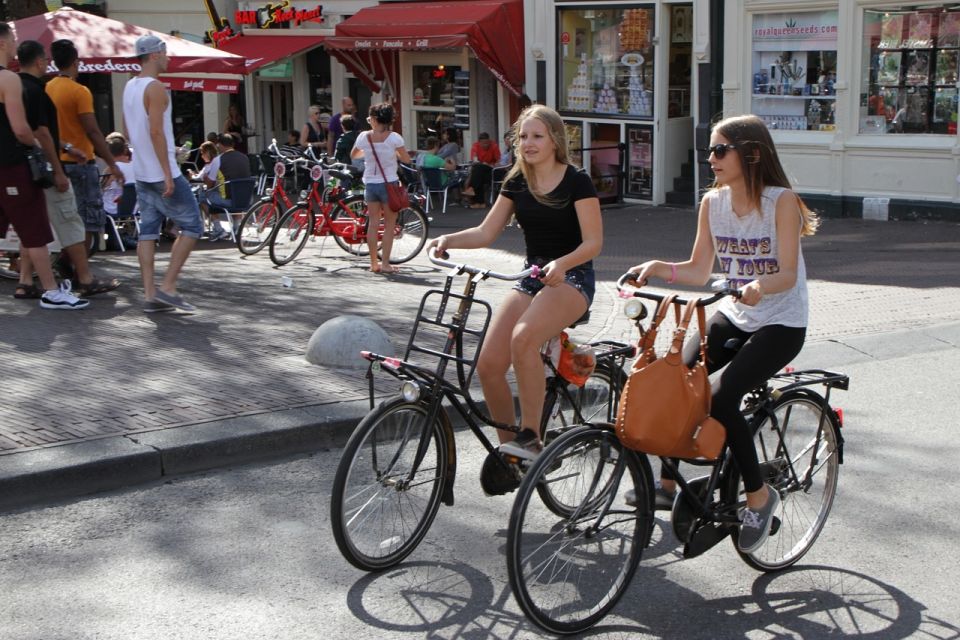 Amsterdam: Guided Sightseeing Bike Tour - Why Amsterdam makes sense on two wheels