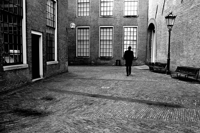 Amsterdam Haunted History and Ghost Walking Tour - Key highlights you’ll actually feel during the walk