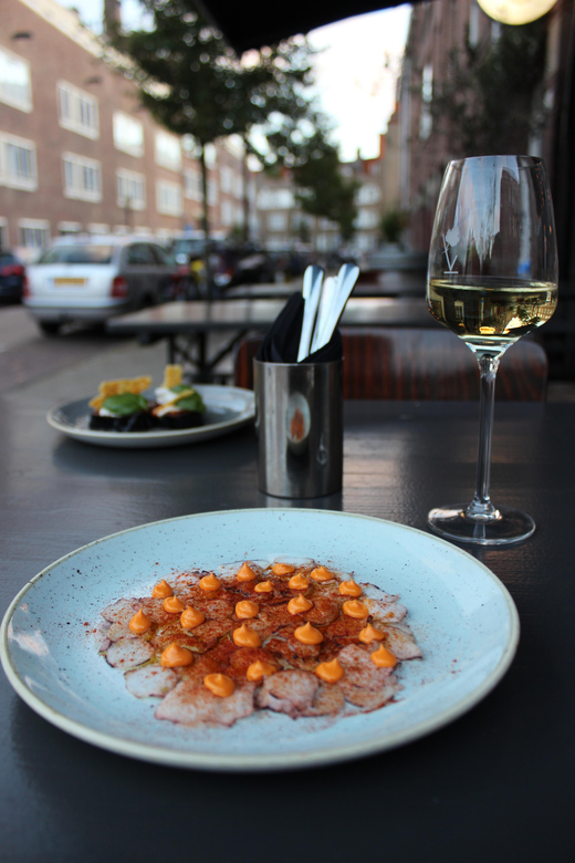 Amsterdam: High Wine at wine bar Paskamer, 3-rounds - Why Paskamer’s High Wine Works in De Pijp