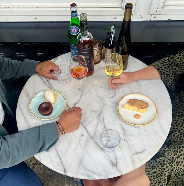 Amsterdam: High Wine at wine bar Paskamer, 3-rounds - Round One: your first glass-and-bite pairing