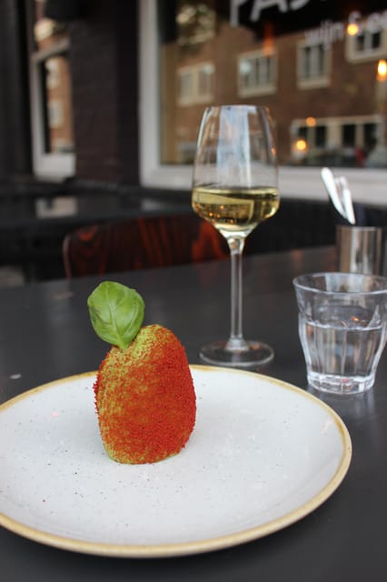 Amsterdam: High Wine at wine bar Paskamer, 3-rounds - Practical tips so you actually enjoy the 2 hours