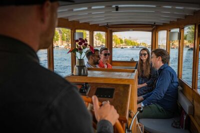 Amsterdam Highlights Canal Cruise with a Drink - Jordaan From the Water: Canalside Views That Beat the Sidewalk Sprint