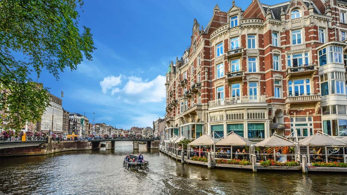 Amsterdam: Highlights & Hidden Gems Private Walking Tour - Why a private guide makes Amsterdam click fast