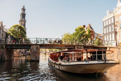 Amsterdam Historic Tour On Classic Saloon Boat - Price and Timing: What You’re Really Paying For
