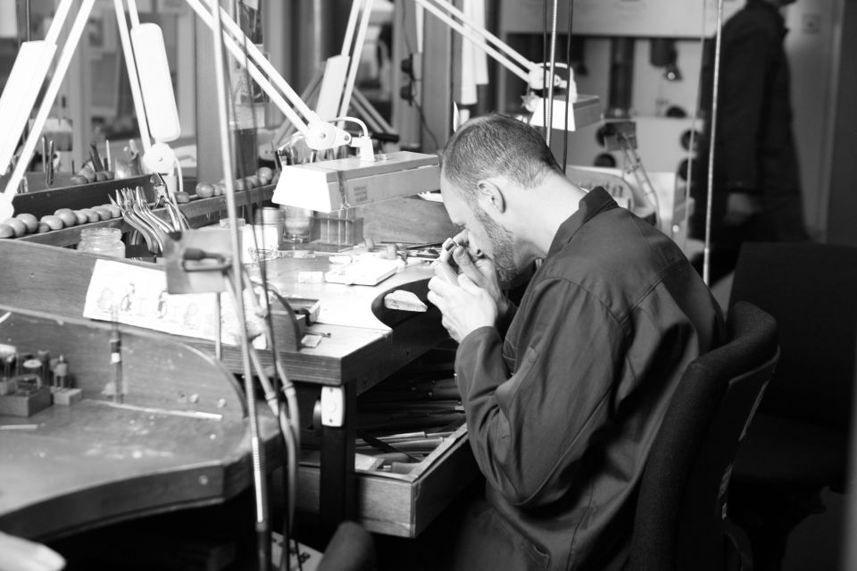 Amsterdam: Jewish Cultural Quarter & Gassan Diamonds - Timing: opening hours and how to build a smooth day