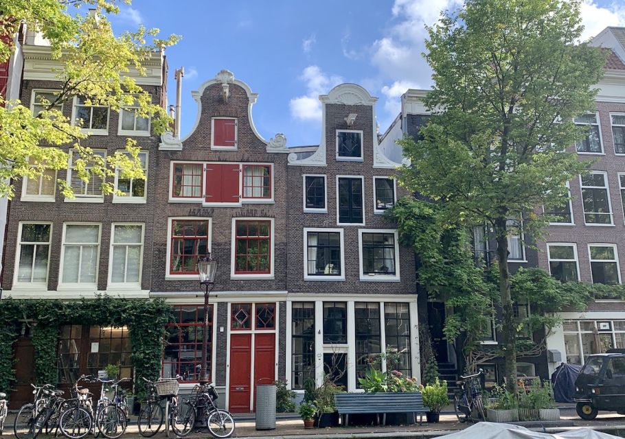 Amsterdam: Jordaan District Tour with a German guide - Jordaan in 90 minutes: why this route makes sense