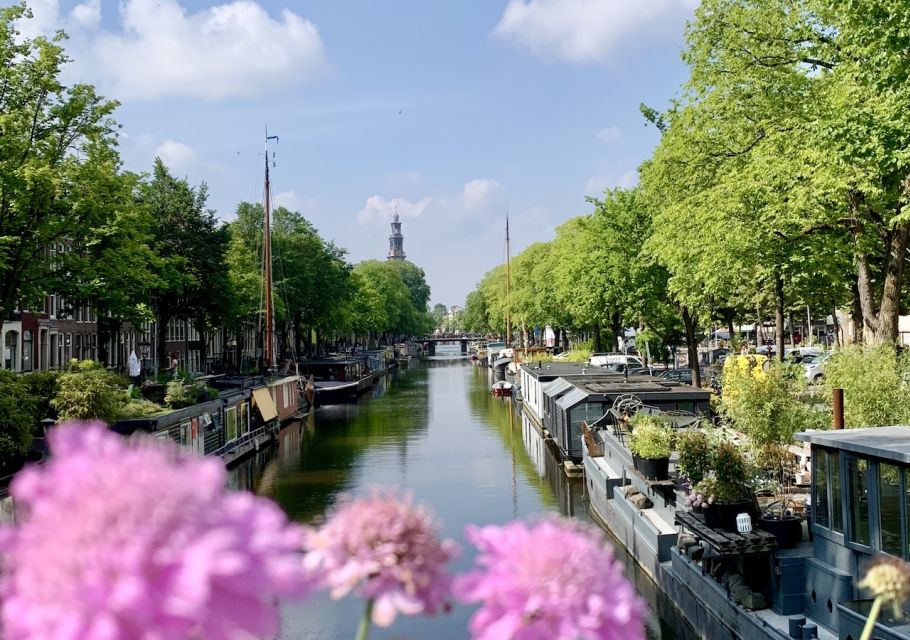 Amsterdam: Jordaan District Tour with a German guide - Hofjes and secret courtyards: the Jordaan’s real trick