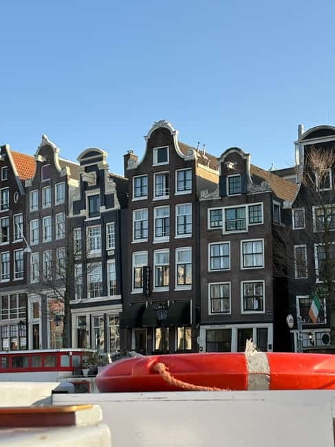 Amsterdam: Kultour, Kulturelle Stadtführung mit Herz & Seele - The giant Beurspassage mosaic: your mosaic-powered storybook