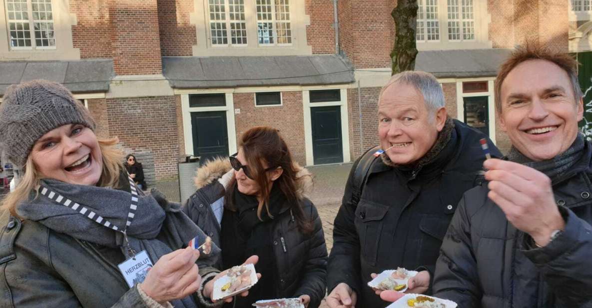 Amsterdam: KULTOUR mit Biss. Kulinarische Stadtführung - Practical tips: rain gear, water, and what happens if a specialty is missing